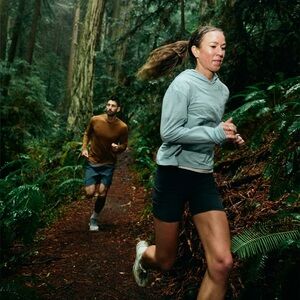 Free Fly Women's Elevate Lightweight Hoodie